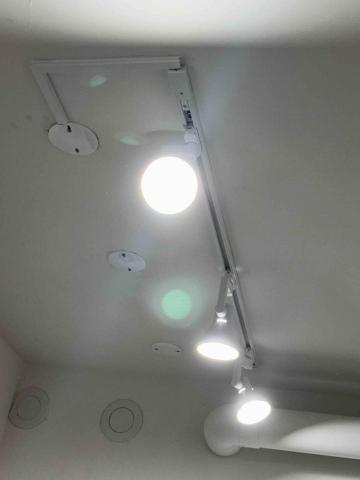 阿賢 - 沙鹿公寓安裝軌道燈