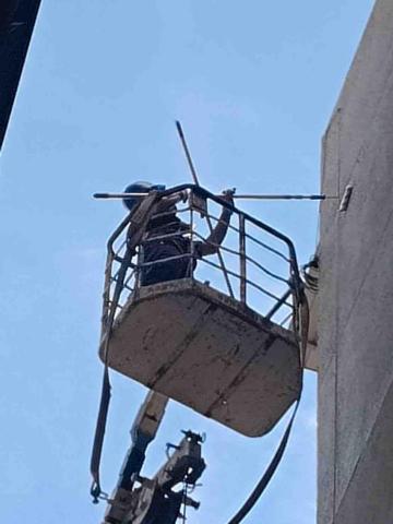 安心宅工程 - 外牆防水工程 吊車圍欄安全施工 安心宅工程 - 外牆防水工程 吊車圍欄安全施工
