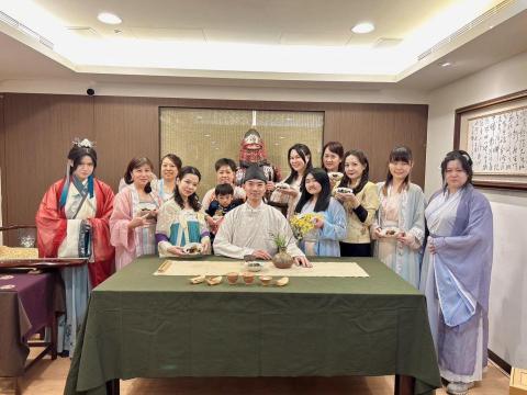 鯊魚老師到你家 - 漢服活動 鯊魚老師到你家 - 漢服活動