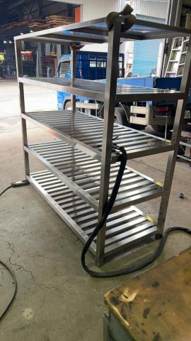 安績 - 白鐵成架