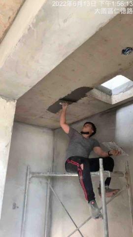 天豐油漆藝術塗料 - 頂樓紅豬仔批黑土