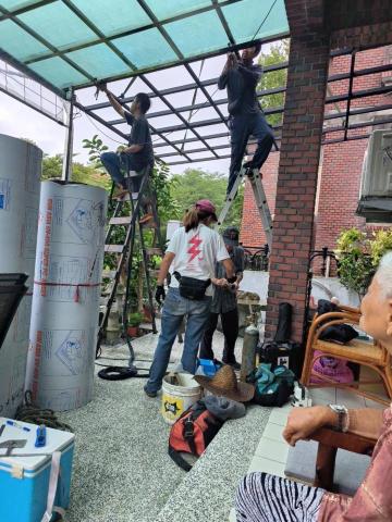 安績 - 採光罩安裝
