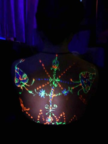 清晨個人工作室 - 螢光人體彩繪