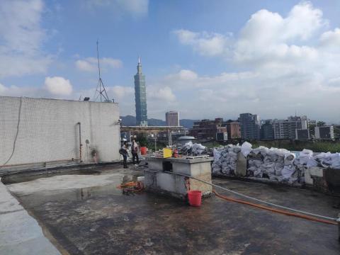 防水達人 - 東區阿波羅大廈屋頂PU防水底塗