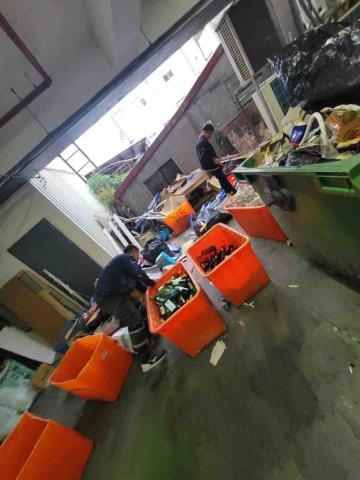 A-wang清潔工作室，廣郉企業社 - 廢棄物清運清潔