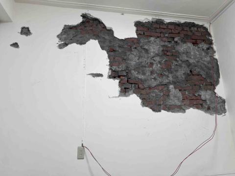 鑫盛油漆工程 - 壁癌打除