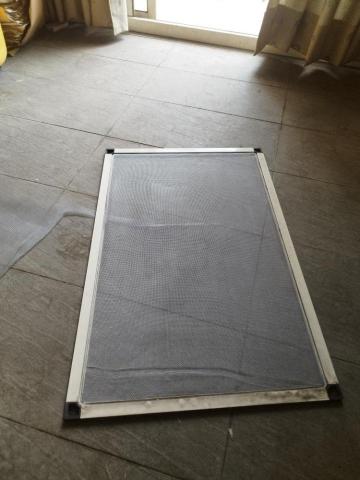 周昆興 - 紗窗破洞修繕（中）