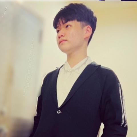 提供18h成服務的專家Ek J