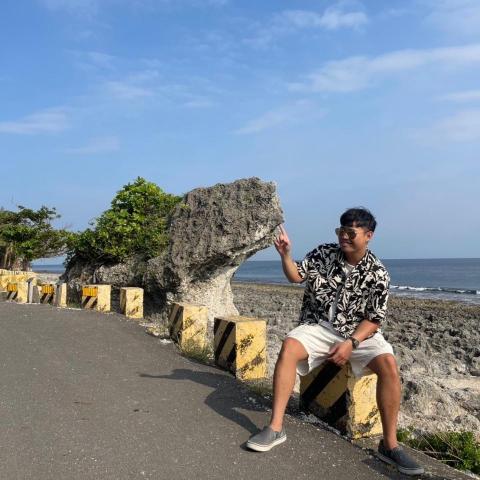 提供怎麼變瘦服務的專家林聖詰（Lin ShenJ）