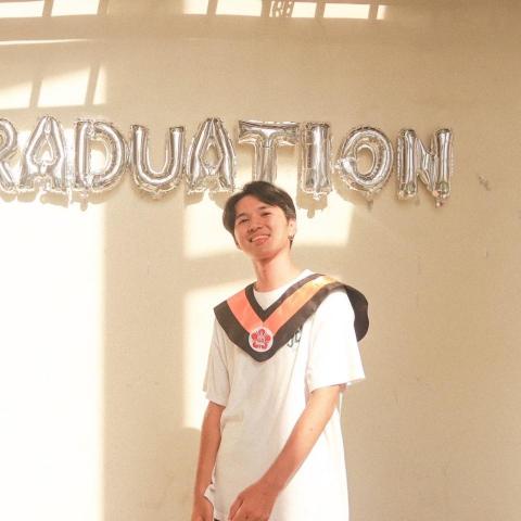 提供台南新秘教學服務的專家莊閔安