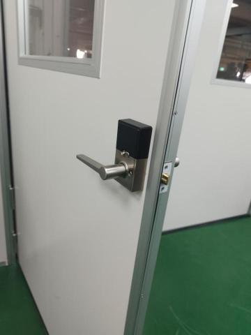 周昆興 - 喇叭鎖更換電子鎖工程（完成）