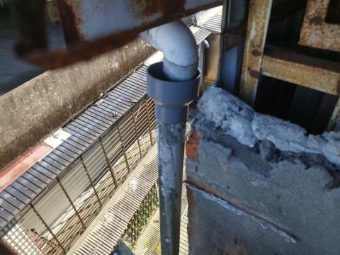 周昆興 - 頂樓屋簷排水修繕（完成）