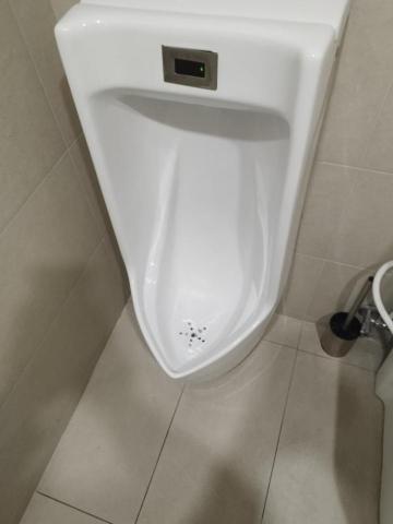 周昆興 - 小便斗堵塞疏通（完成）