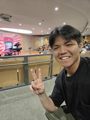 提供數學教學服務的專家邱絃睿