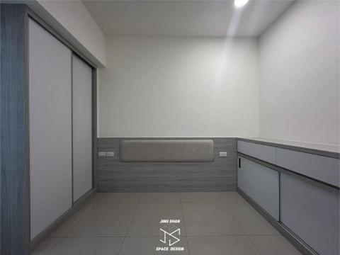 瀞珊室內裝修設計有限公司 - 這是一間位於新北市三重區,經由客變後面室內設計最後裝修完成的物件!