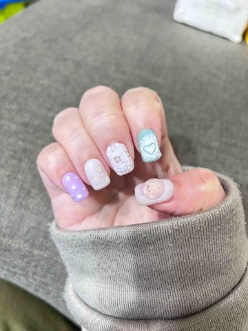 Qheart nails - 