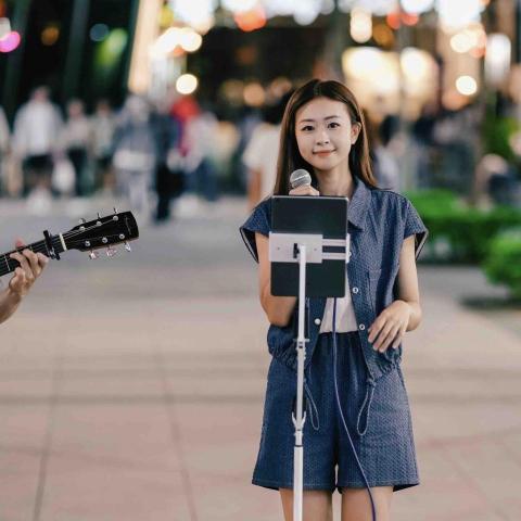 森森Sensen - 街頭演出