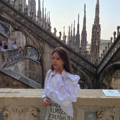 提供潤稿服務的專家陳奕心