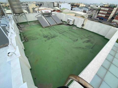 富沅防水工程 - 施工前 屋頂屋主飽受漏水之苦