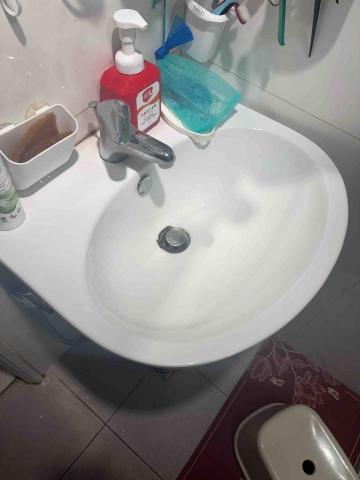 時尚機電修繕行 - 臉盆水龍頭安裝