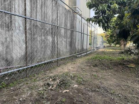 崇勝園藝 - 簡易圍籬，單價低，耐用程度高