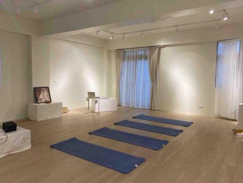 無極瑜珈 Cosmic Yoga  - 2025全新的瑜珈教室開張