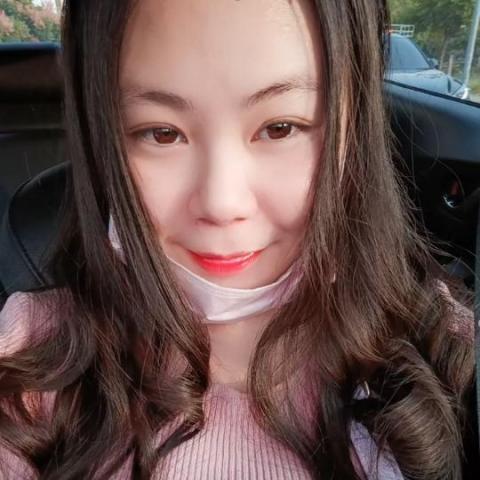 提供配音服務的專家藍藍