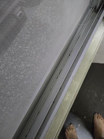 居家清潔 - 空屋窗溝清潔後