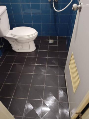 居家清潔 - 空屋浴室地板清潔後