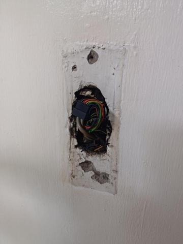 鄭皓尹 - 電鈴對講機查修更換