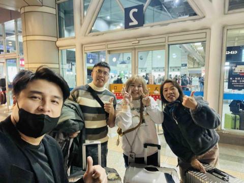 機場接送、包車旅遊、婚攝接送、通勤服務 - 與出國旅客互動像家人