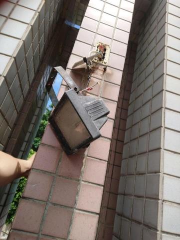 鄭皓尹 - 戶外照明維修更換