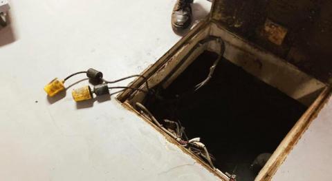 鄭皓尹 - 水池浮球查修