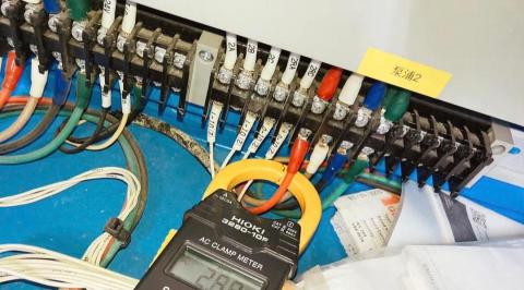 鄭皓尹 - 水池浮球查修