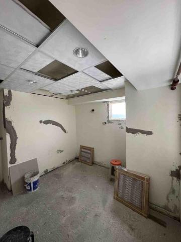 立紳工務企業社 - 地磚施工中