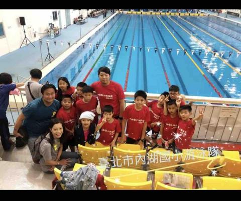 Hank教練😎Swing.小泳士 - 那ㄧ年一起去參加比賽?