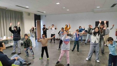 謝沂蓁 - 兒童團舞課教學