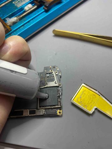 林家禾 - 華為mate20pro 不開機卡logo 海思麒麟980 cpu 虛焊重做