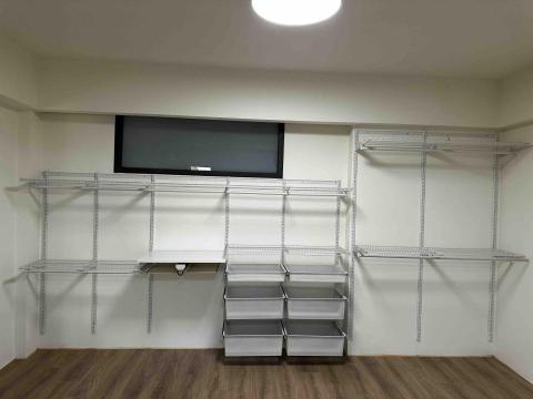 王若穎 - 苗栗金屬衣架