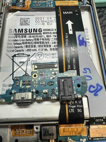 林家禾 - 三星A52 不充電 更換尾插小板