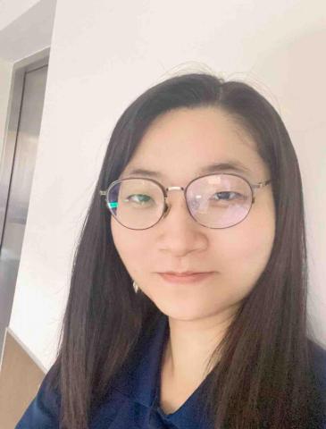 侯彥岑 - 在機構工作的照片