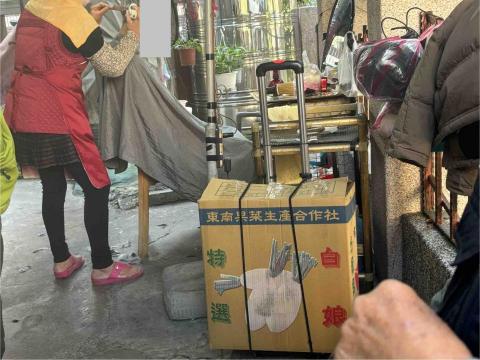 侯彥岑 - 我帶個案去公園理髮