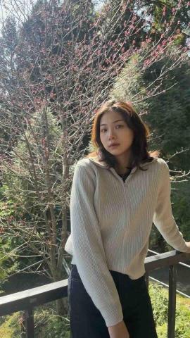 提供遛狗绳服務的專家佩璇