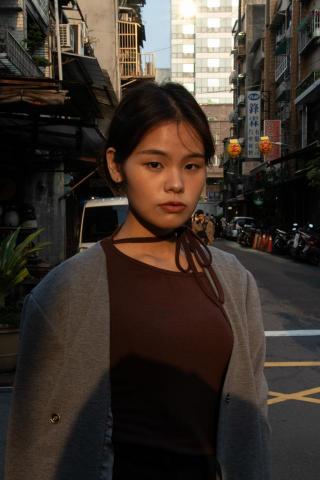 張舒妍 - 人像街拍、後期編修