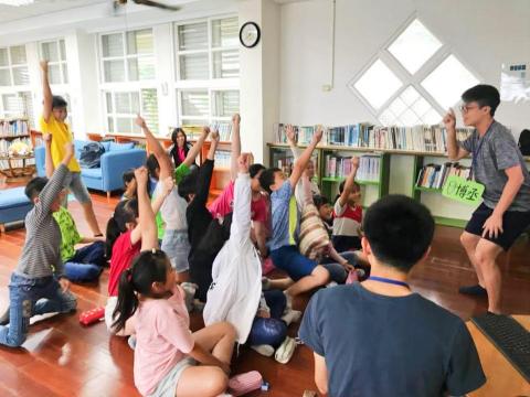 莊博丞 - 團課教學照片(偏鄉教育服務時所攝)