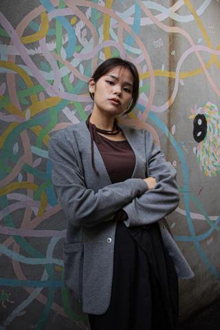 張舒妍 - 人像街拍、後期編修