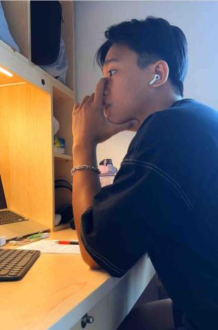 田皓霆 - 客製化的講義讓學生有最高效的學習模式