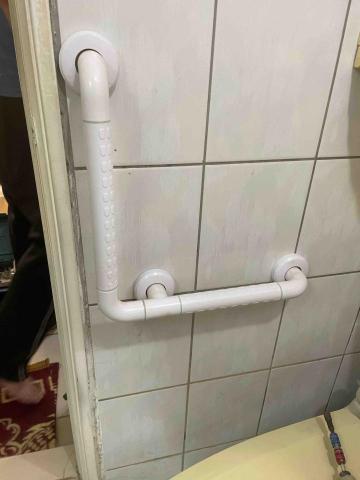 江建達 - 幫業主代安裝衛浴衛浴扶手