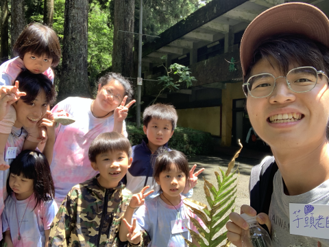 李冠郁 - 小人小學森林療癒講師