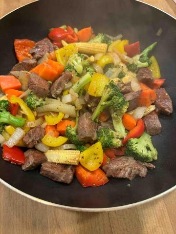 亮亮營養師🥰 - 